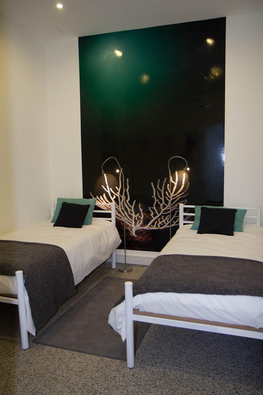 Turismo Do Seculo Hotell Estoril Rom bilde A bedroom at the hotel