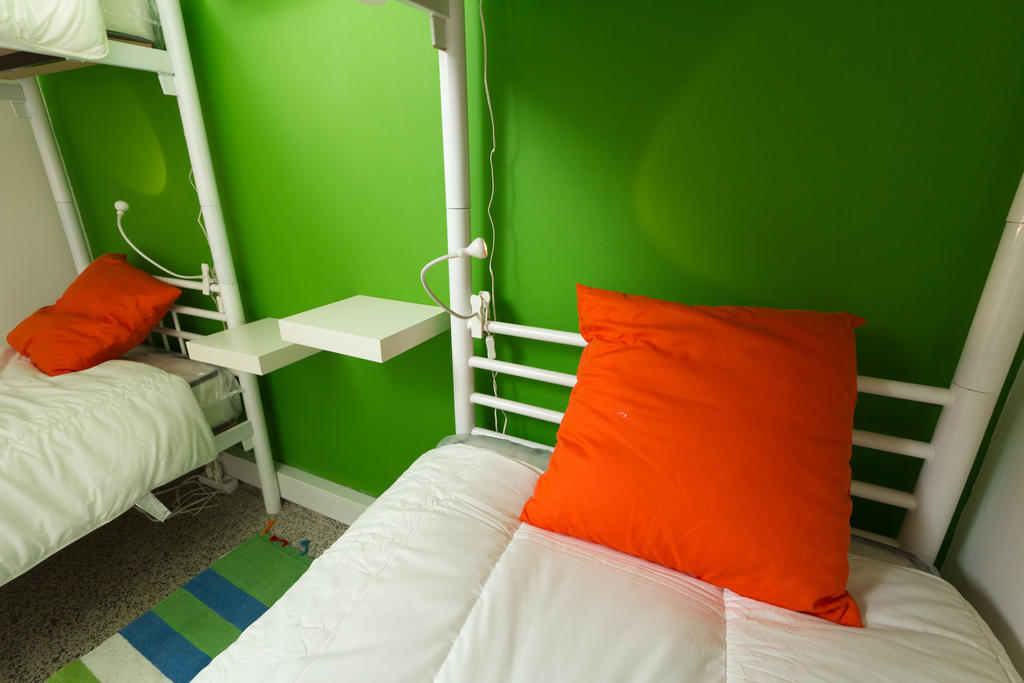 Turismo Do Seculo Hotell Estoril Rom bilde A typical room at the hostel